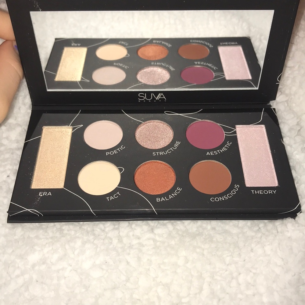 eyeshadow palette